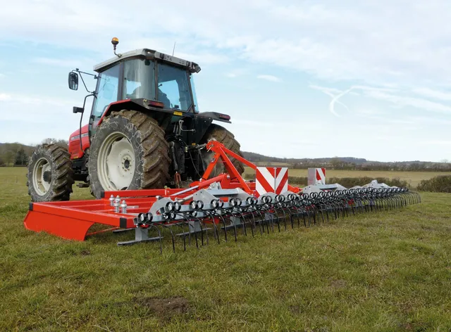 Ponge Green S herse de prairie scarificateur régénération
